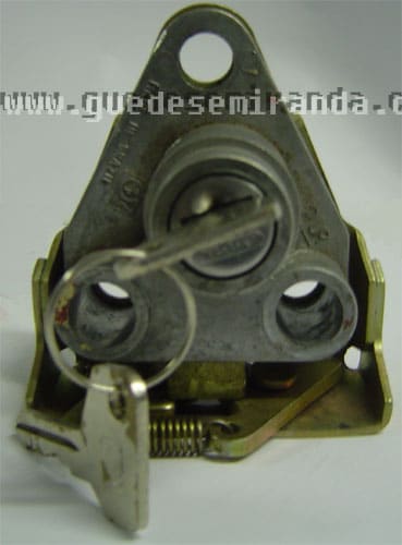 Fechadura da Tampa Traseira Porta Mala FIAT 147