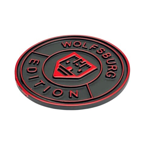 EMBLEMA BOTON WOLFSBURG EDITION PRETO COM VERMELHO (2)