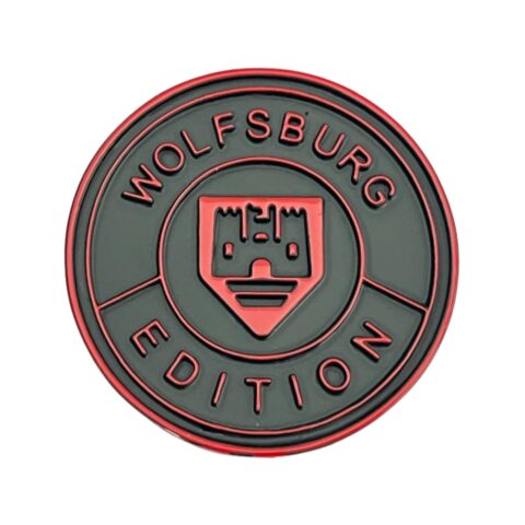 EMBLEMA BOTON WOLFSBURG EDITION PRETO COM VERMELHO (3)